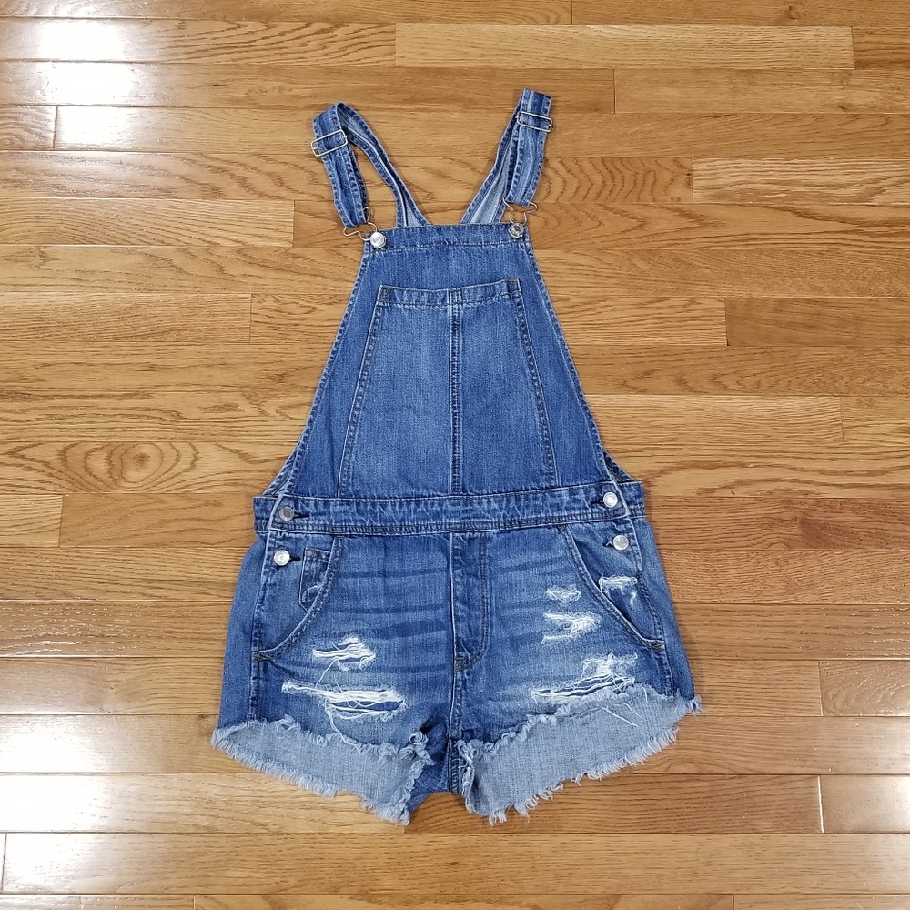 American Eagle Outfitters distressed denim bib overall shorts Small